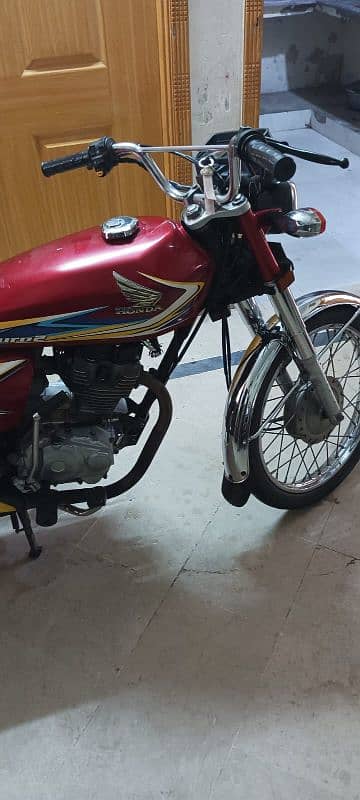 bike ok hai bio metrik ho jy gi just call 03054803698 115000 fnf hai 10