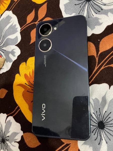 vivo y03 4+4 / 64 3