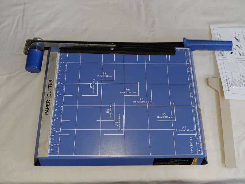 laptop cooling pad and A4 paper cutter 8