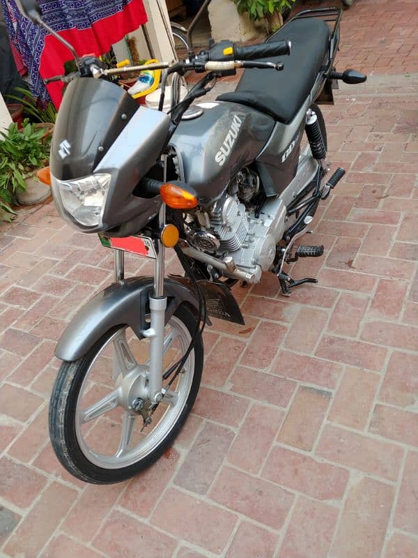 Suzuki GD 110s 8