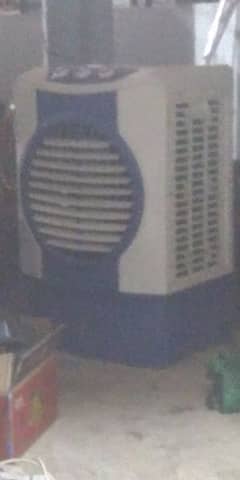 room cooler pedestal fan and carpet