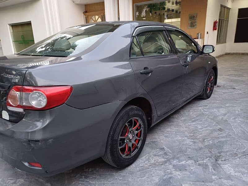 Toyota Corolla GLI 2012 4