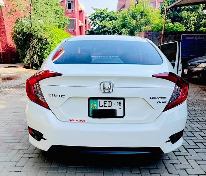 Honda Civic Oriel 2018 1