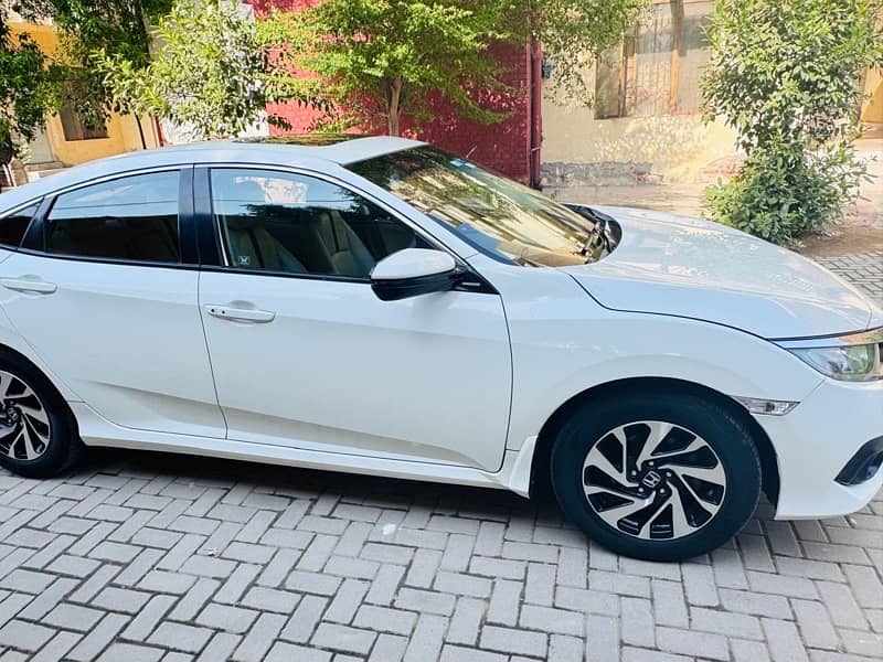 Honda Civic Oriel 2018 5