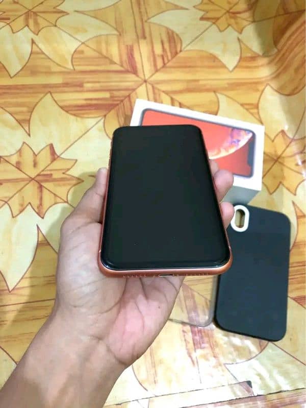 Apple iPhone Xr 64GB Momery Full Box PTA Approved 03104007194 1