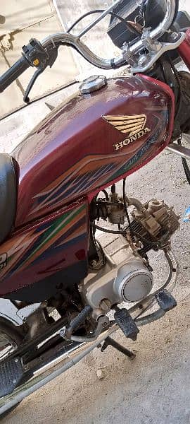 Honda CD70 or sale 4