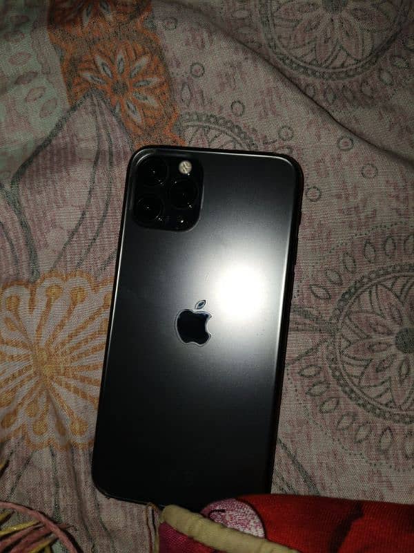 iPhone 11 Pro 10/10.730000345 2