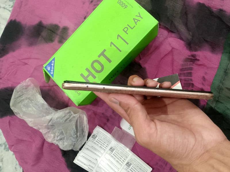 infinix hot 11 play 4 64 box sath ha original. 5