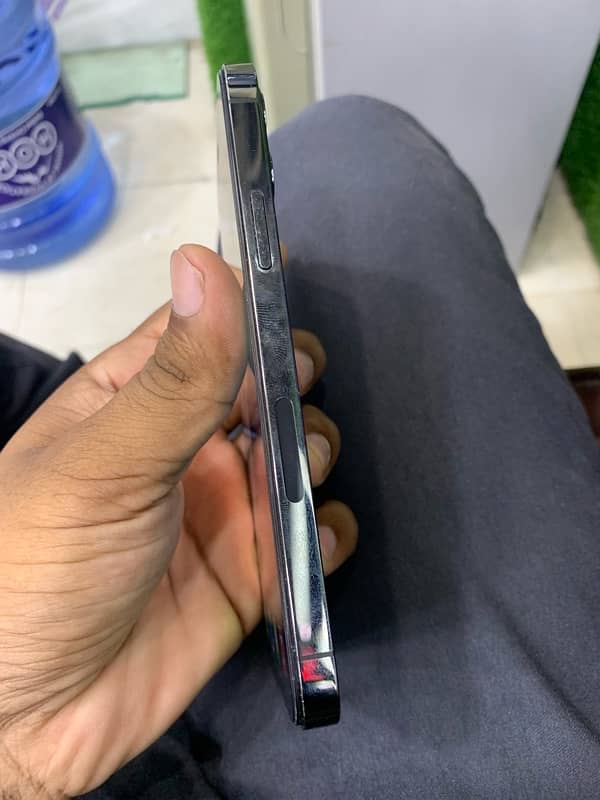 iPhone 12 Pro 256GB 4