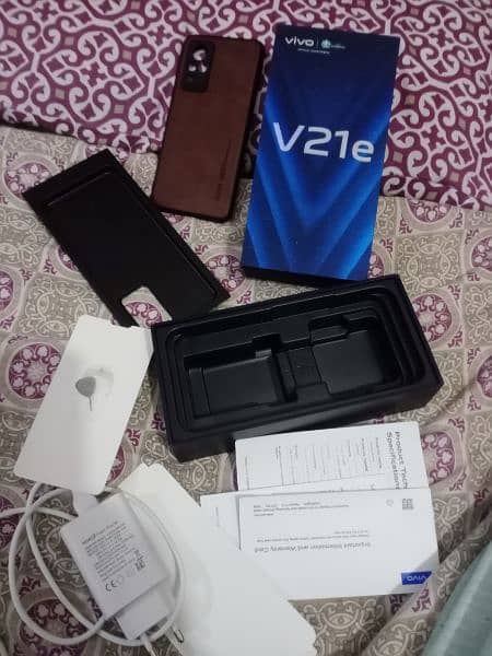 Vivo V21e 8+4 128 complt Box 3