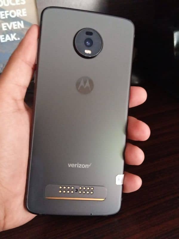 moto z4 3