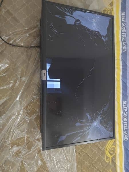 TCL android led pannel broke only 32 gb 3