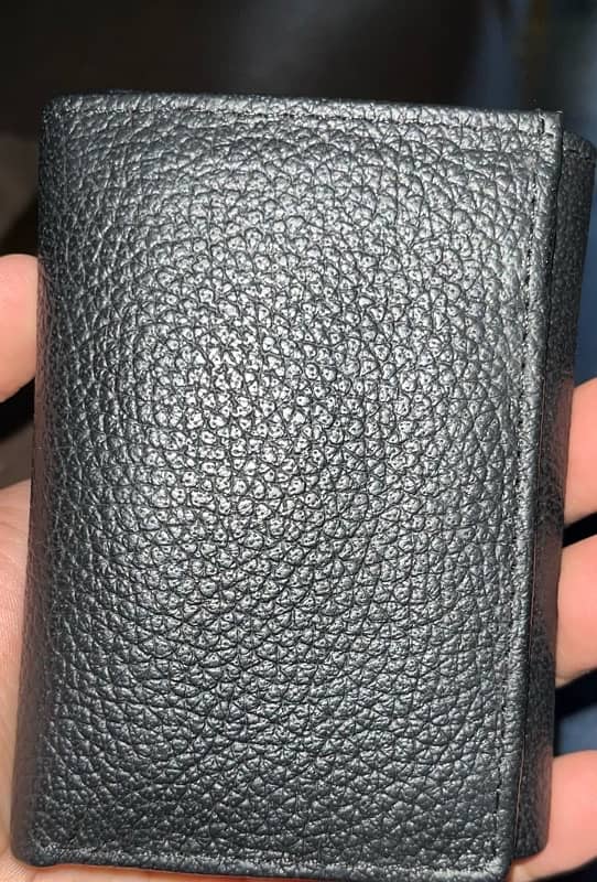 Trifold leather wallet 2