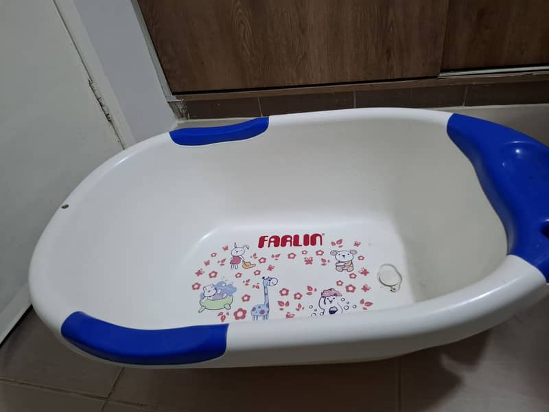 Farlin bath tub without net 1