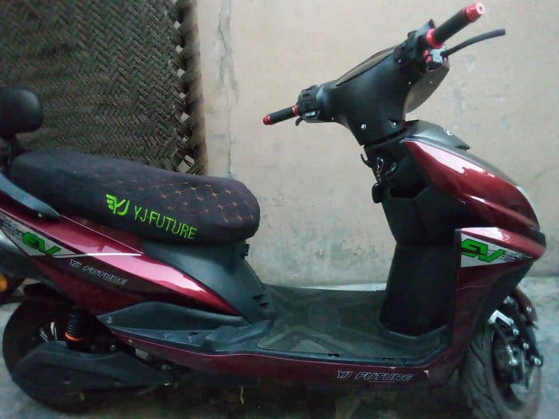 YJ Future Scooty For Sale 8