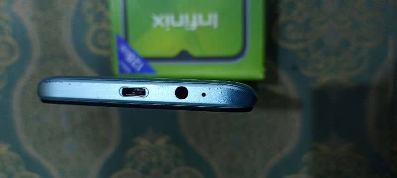 Infinix hot 10i 6/128 3