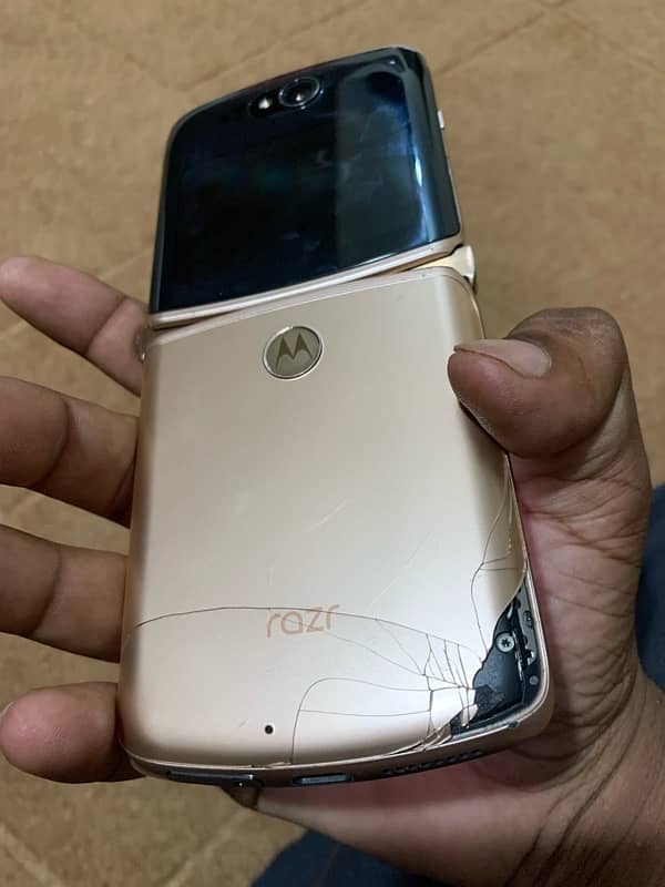 Motorola razer  2020 6