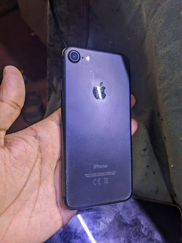 I phone 7 32 gb PTA approved 2