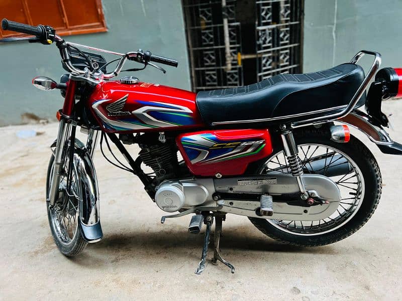 Honda CG 125 Model 2022 red colour complete file 3