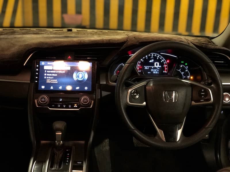 Honda Civic UG Top Of The Line2018 4