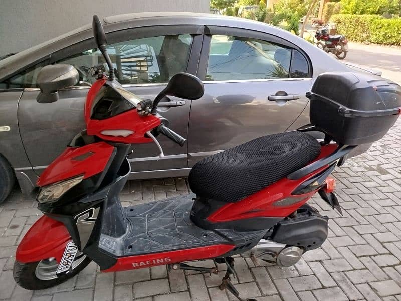 Scooty Jupiter 150cc Red Exclusively 2