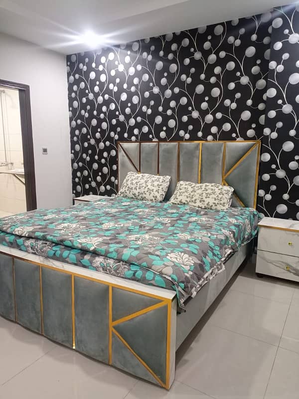 Par Day short time One BeD Room apartment Available for rent in Bahria town phase 4 and 6 empire 2