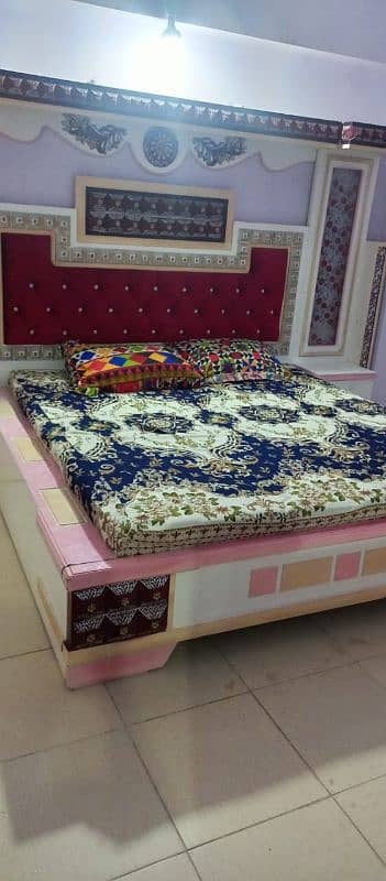 fanichre bed room set 3 pes new condition 2