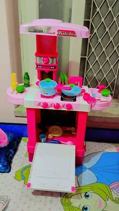 used but new big kitchen set 10/10 condition