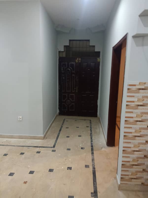 Portion 300 Sq yards 3 Beds 4 Baths DD 1st Floor in Block 4 Gulistan e Jauhar 1