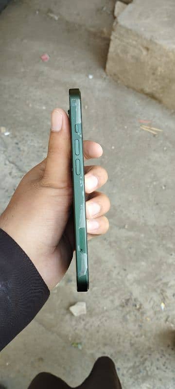 Iphone 13 ha new condition ha koi masla ni ha buss payso ke zarurat ha 7