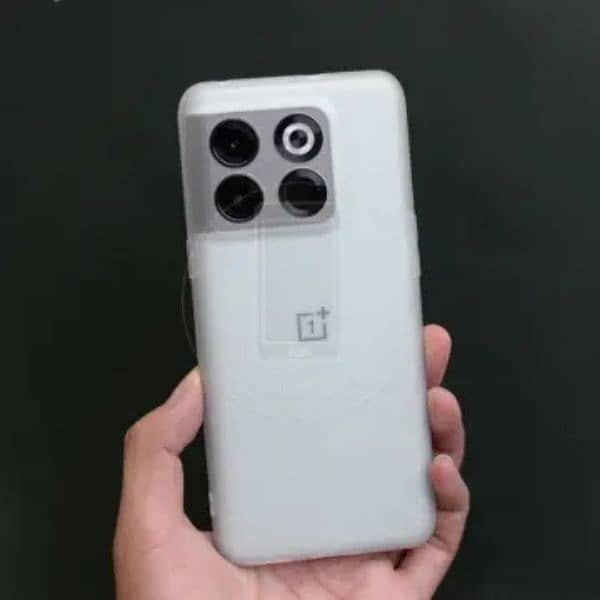 OnePlus 10 pro panda white pta proved 10/10 condition 0