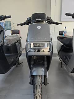 Yadea Epoc-H (Electric Bike) top of the line variant for sale