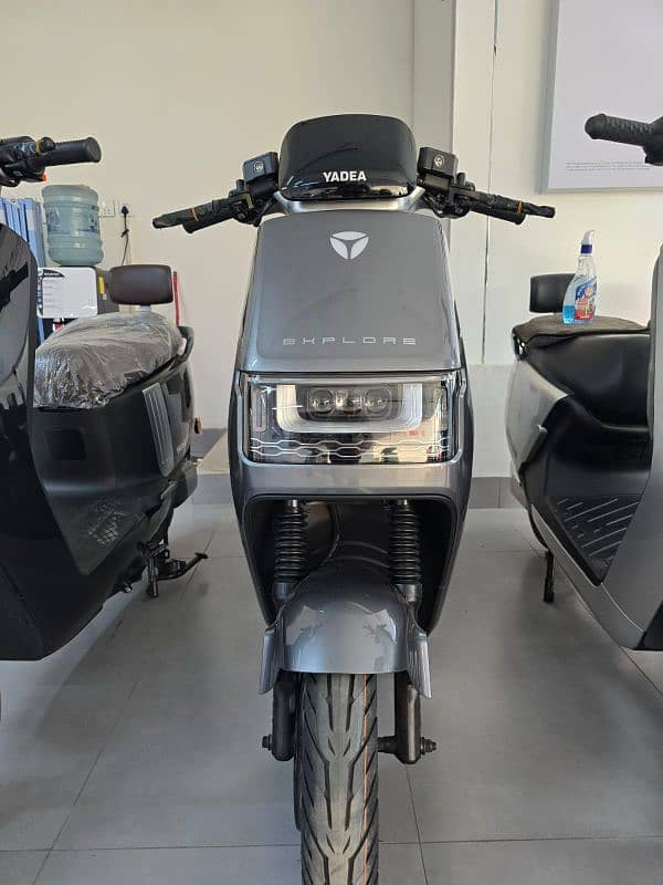 Yadea Epoc-H (Electric Bike) top of the line variant for sale 0