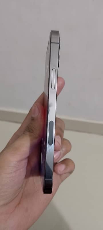 IPHONE 12 pro 128 gb 10 by 10 condtion not any single fault 5