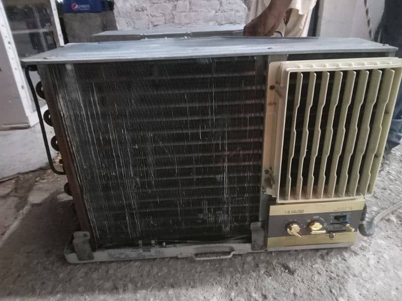 Apne purane kharab ya on Ac sale out kren inverter split Ac window Ac 2