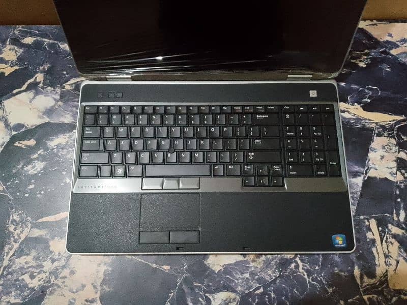 Dell Latitude E6530 3