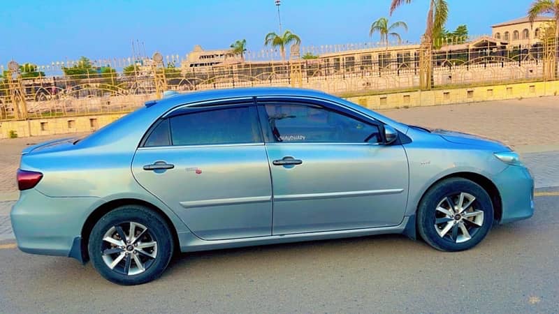 Toyota Corolla GLI 2013 4