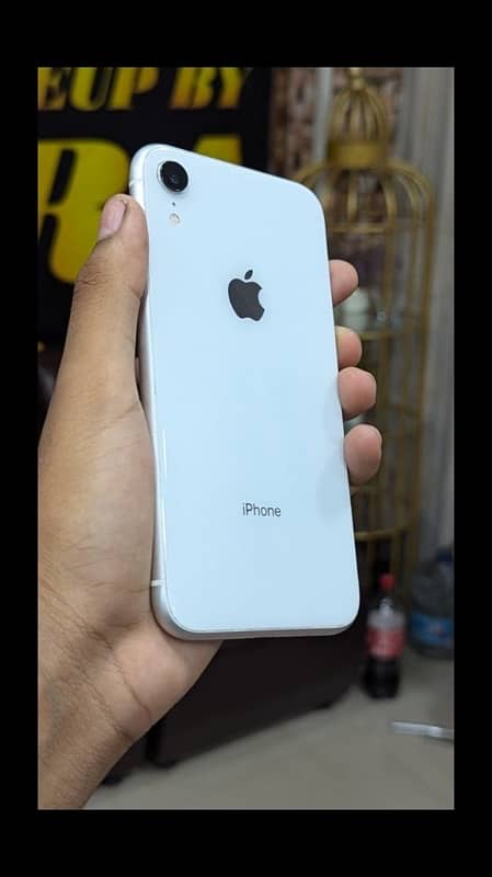 iPhone xr dual pta 128 gb 8