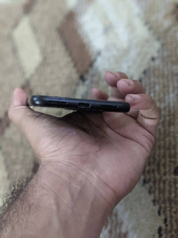 google pixel 4XL 6 64 gb ptch approved hen  urgent sale final price 7