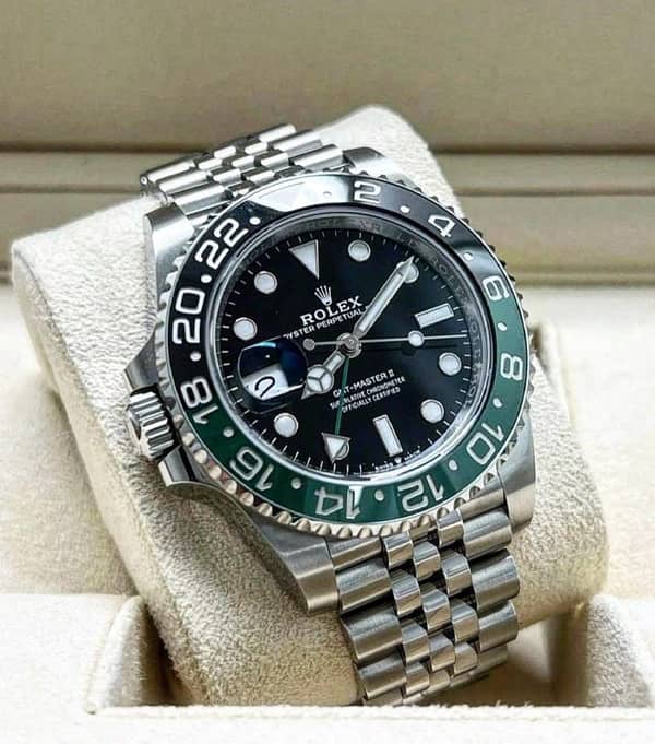 WATCH BUYER / Rolex Submariner Cartier Panthere Graham Rado Jubile IWC 3