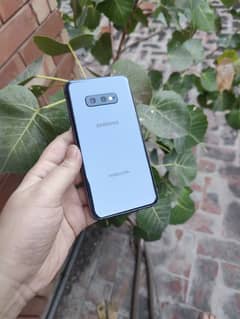 Samsung S10e