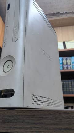 Xbox 360 & original controller 0