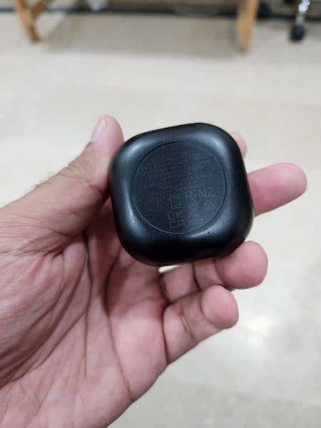 Samsung Galaxy Buds Pro 6