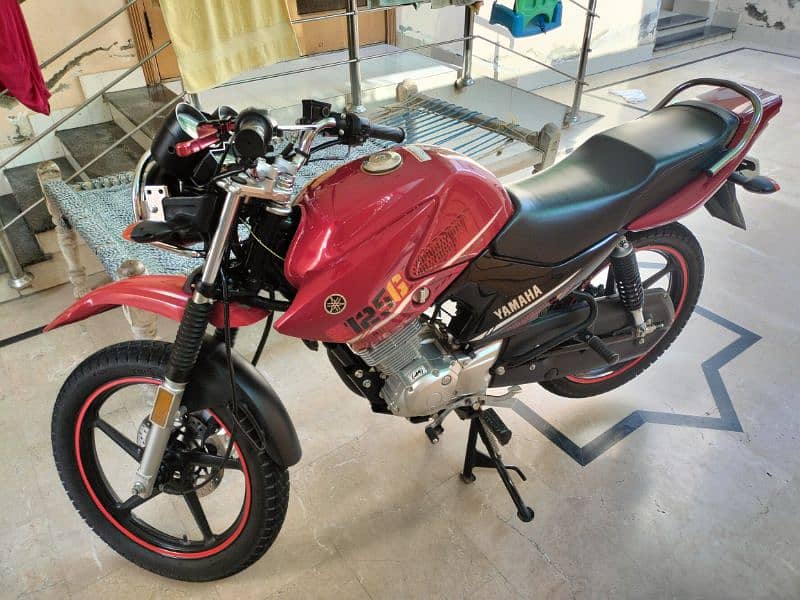 Yamaha 125ybr g 2