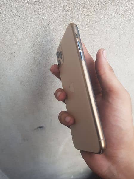 IPHONE 11 PRO MAX 256GB SIM WORKING 2