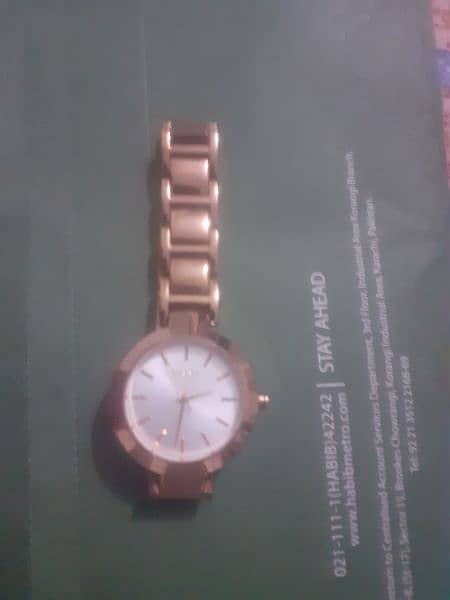 New Gold Plated DKNY Women's Breslest Watch Dubai Imported 0