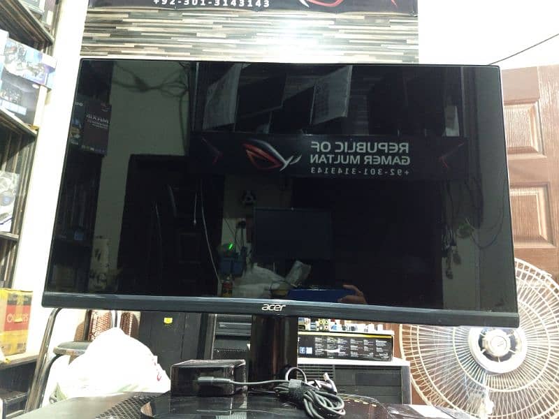 Acer 75hz ips baseless glossy gaming led very rare and unique design 3