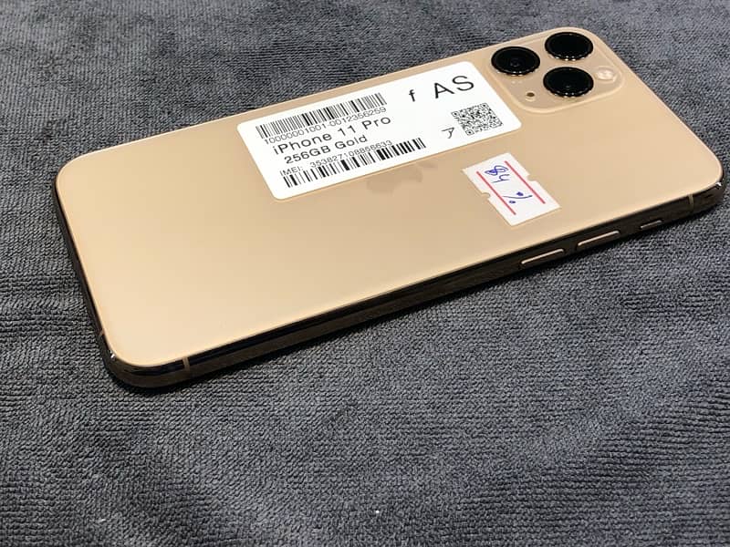 i phone 11pro 256gb pta 9