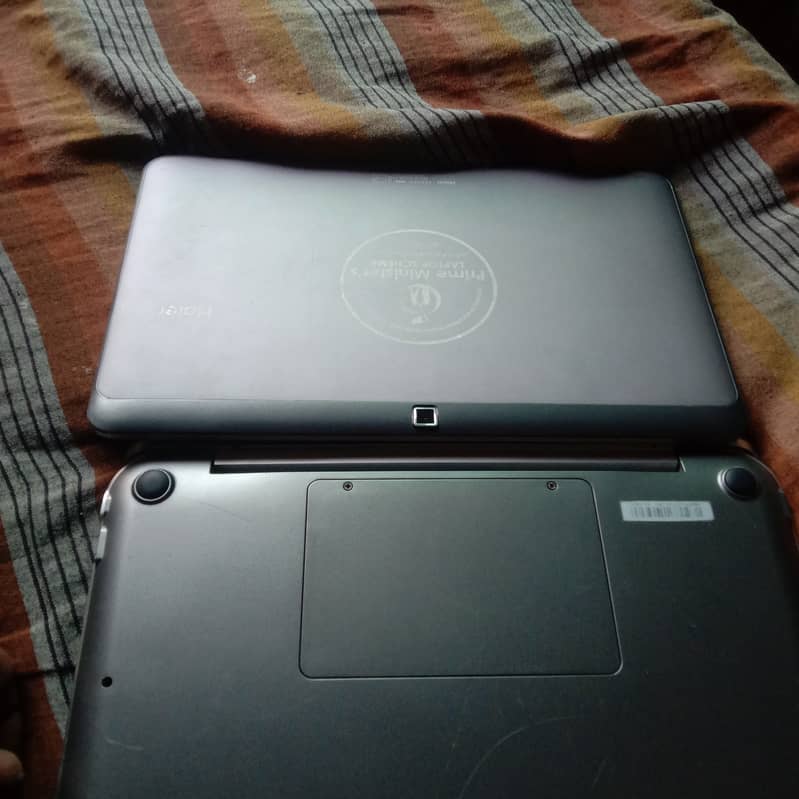 Haier Laptop. . . . . . 9