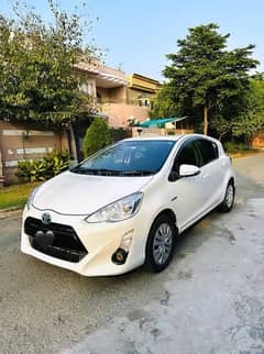 ²⁴/⁷ Toyota Aqua Car for Rent ( Affordable and Reliable )